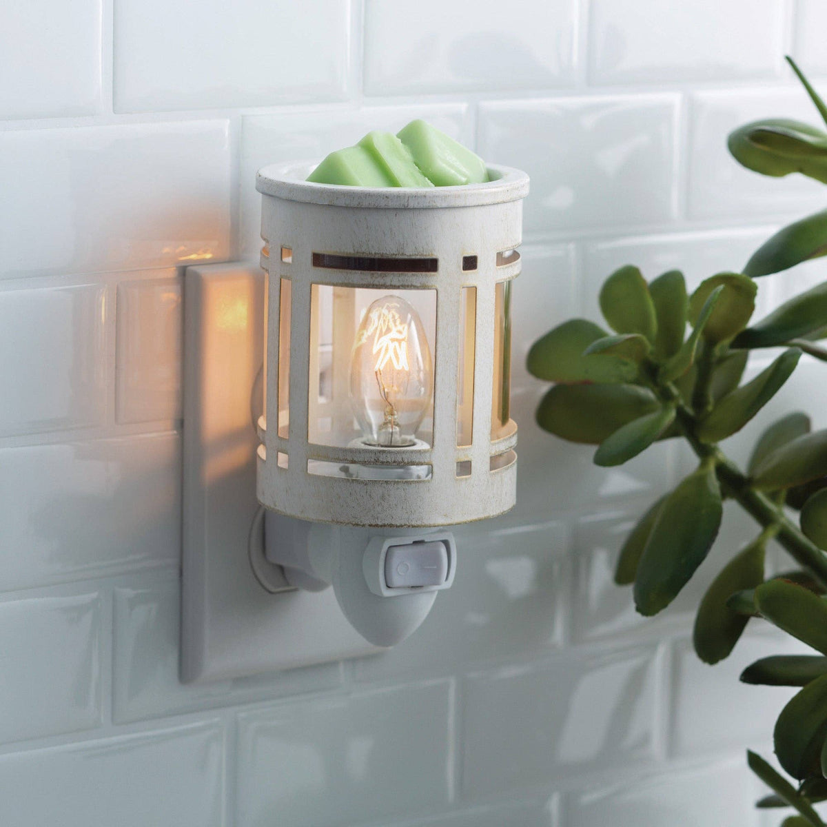 Vintage Lantern Pluggable Warmer
